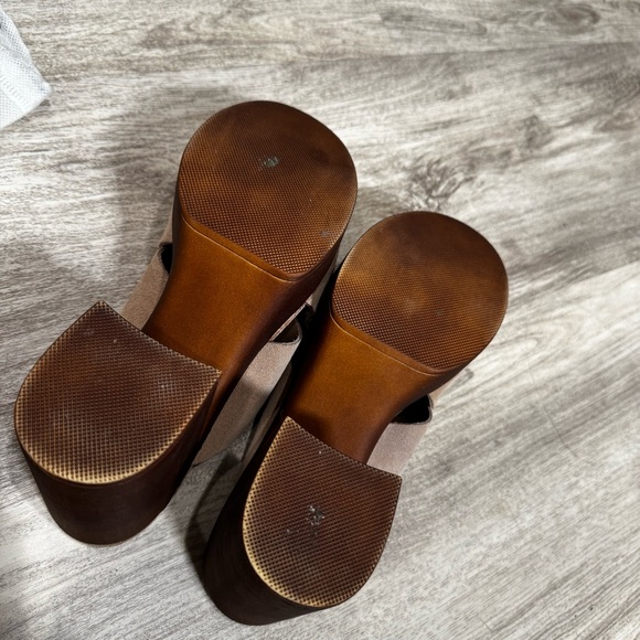 Bio Natural’s Beige Suede Platform Slide Sandals – Women’s Size 9 - Picture 4 of 4